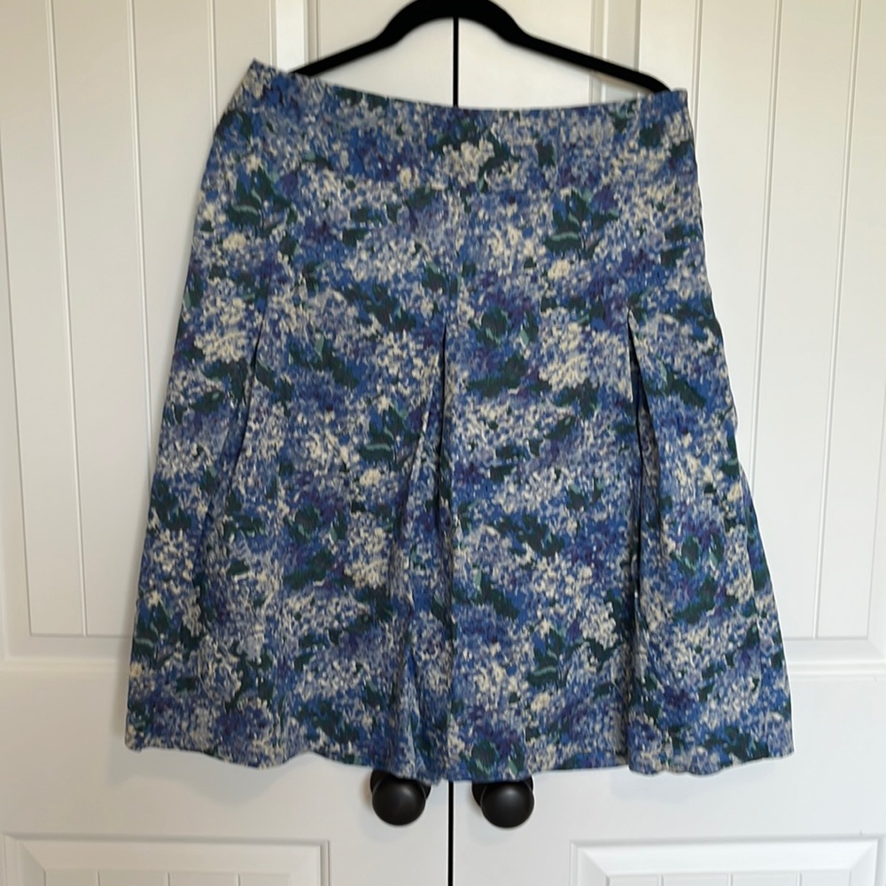 Talbots pleated & flared pretty hydrangeas floral print skirt with side zip